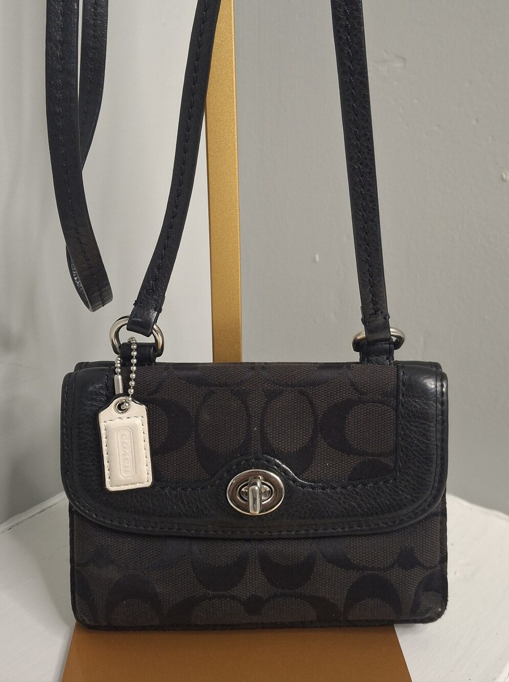 Coach Vintage Signature Turnlock Wallet Crossbody Black Jacquard Great Condition